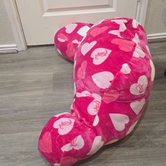 Juicy Couture Home JC Logo Hearts Plush Bed Rest Pillow w/Cell Pocket - Picture 6 of 6